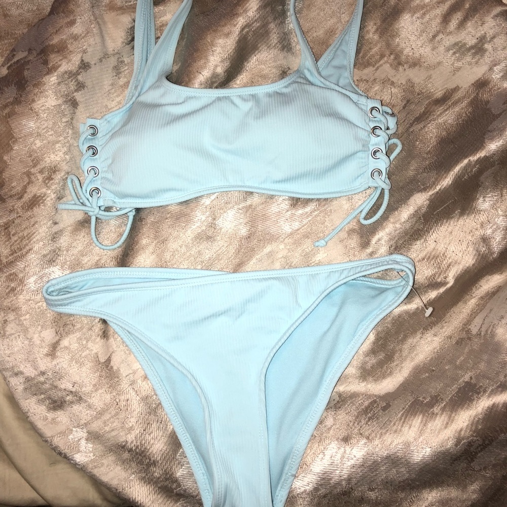 Super cute, new baby blue bikini! 💕